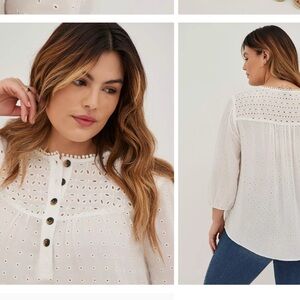 EUC Torrid Eyelet Peasant Top size 2